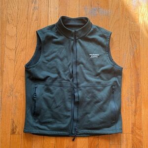 Pas Norman Studio Escapism Performance vest Men's Large